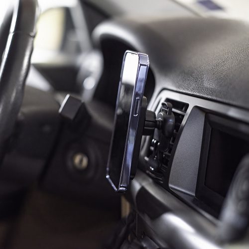 Forever autós telefon tartó Magsafe 15W vezeték nélküli töltéssel fekete