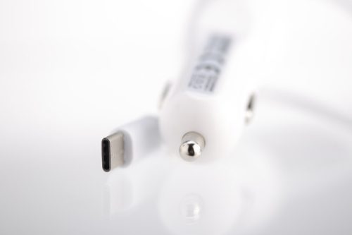 Autós töltő Lumann Type-c kábellel 2A fehér